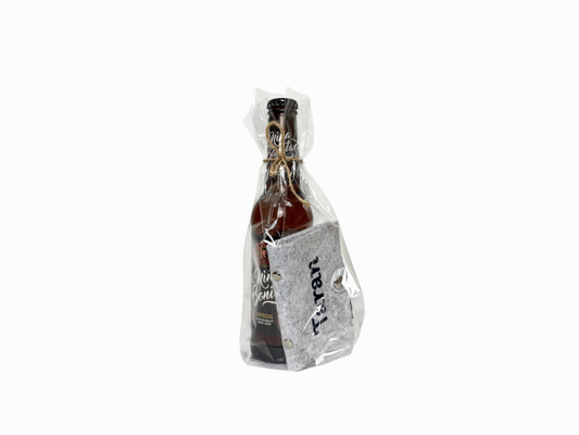 Tarjetero personalizado y botella